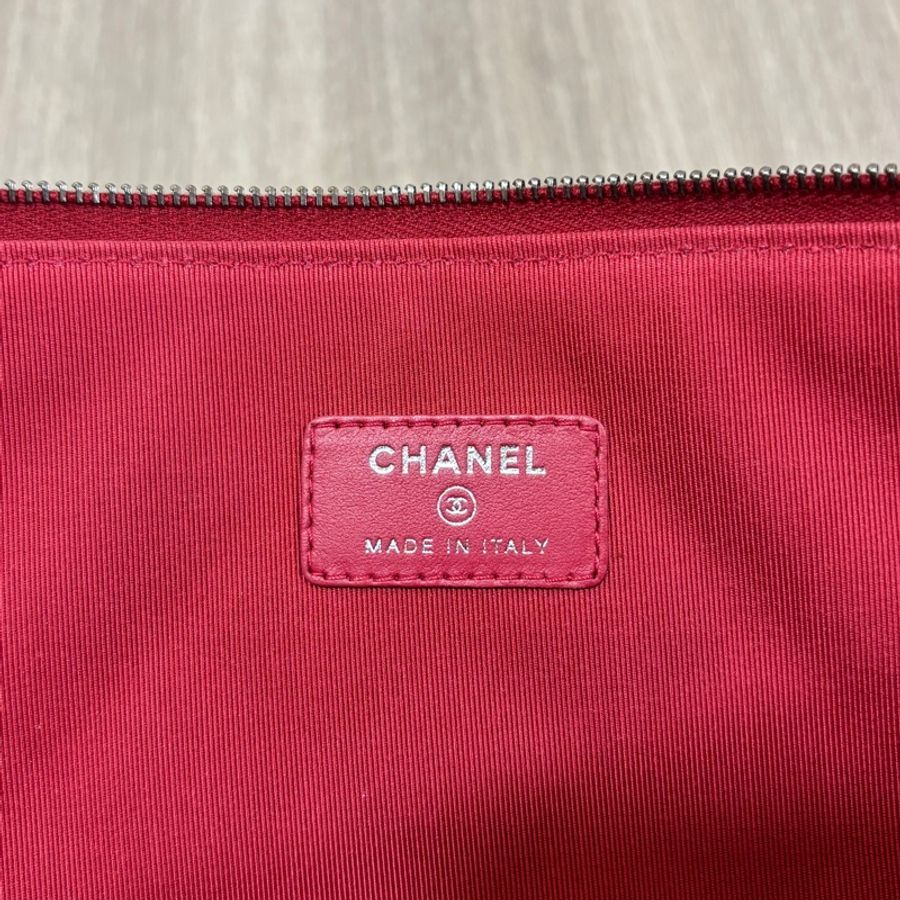 稀有Chanel A84288銀復古牛皮流浪系列手拿包-25