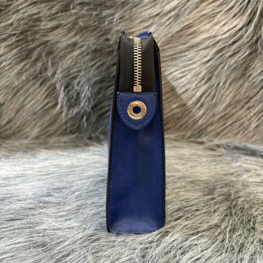 LV M30423 藍 老花 銀釦 牛皮 手拿包-16