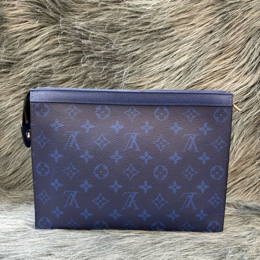 LV M30423 藍 老花 銀釦 牛皮 手拿包-6