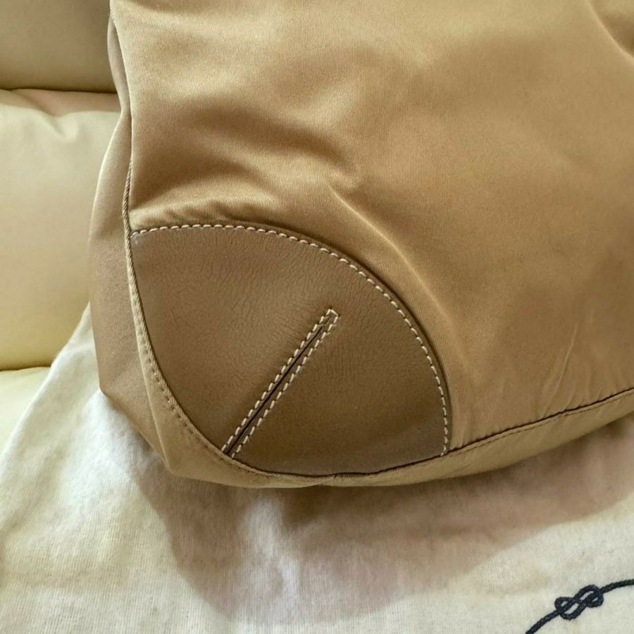 新品上架 現貨 🔥💖 ✨🔥💖甜價 ✨Prada 奶茶棕上肩包 Prada classic tote bag beige Prada 降落傘上肩包-6