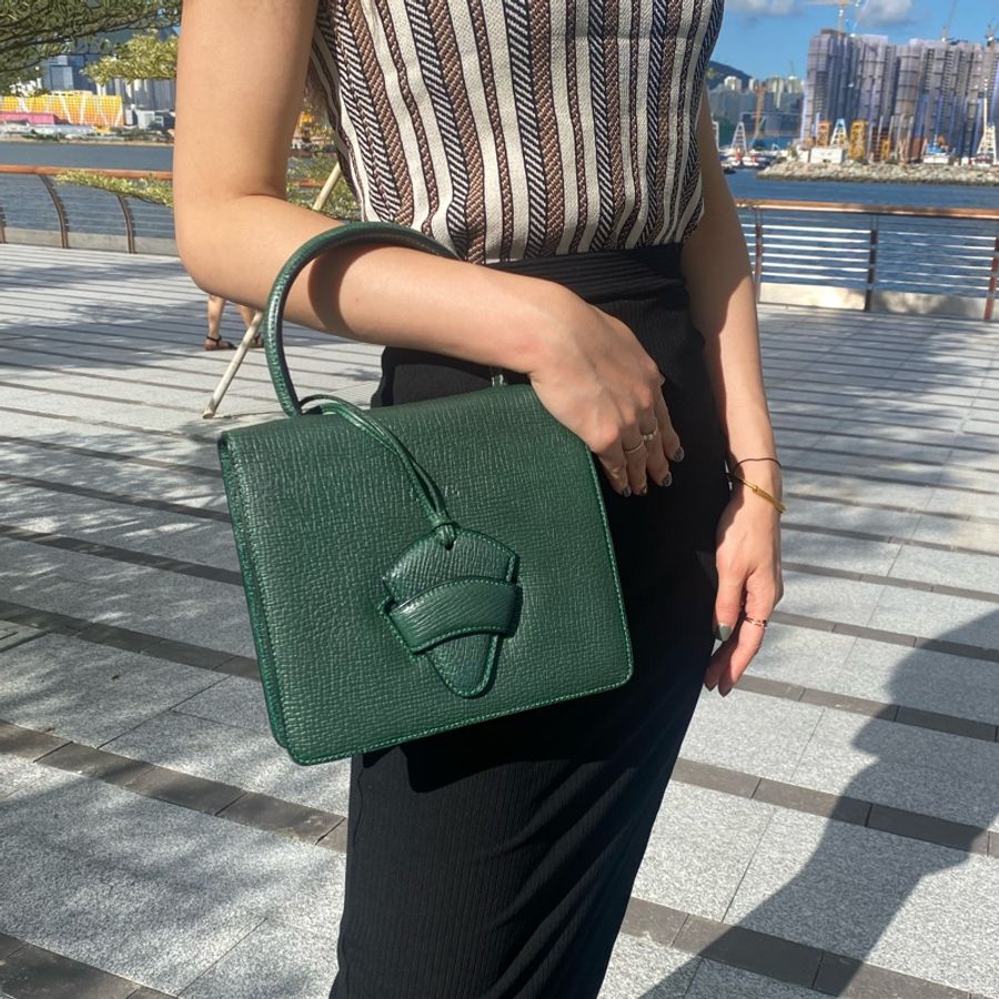 👜Loewe Emerald Handbag 牛皮手挽袋-0