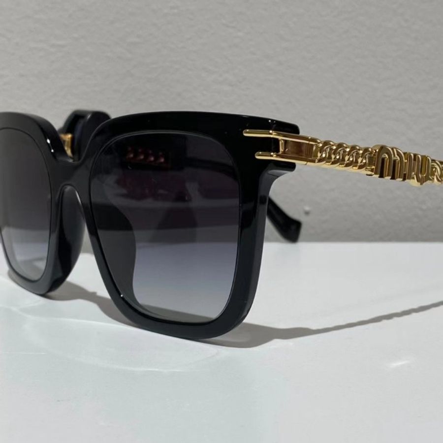 全新Miu Miu 白金鏤空鏈條logo方框太陽眼鏡—mu13ws/1425s0-8