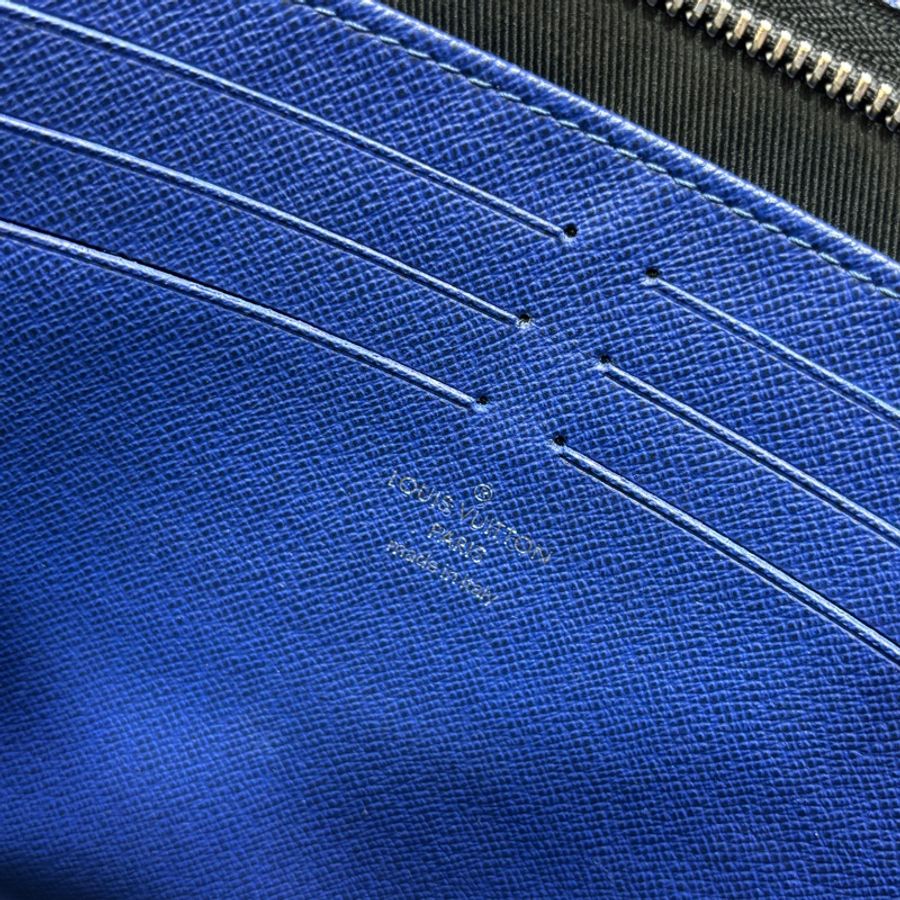 Louis Vuitton M30423藍原花手拿包Pochette Voyage MM-16