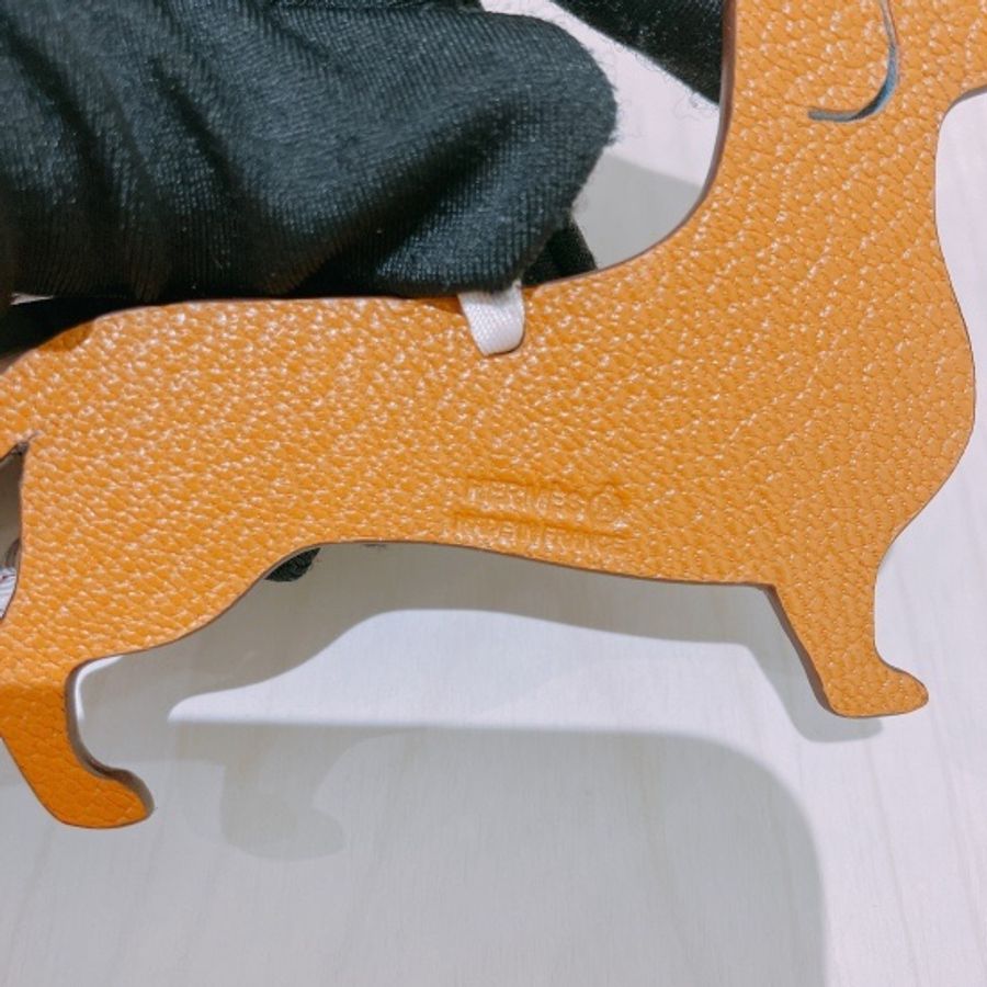 HERMES PETIT DACHSHUND DOG CHARM NAVY愛馬仕皮革小狗吊飾-2