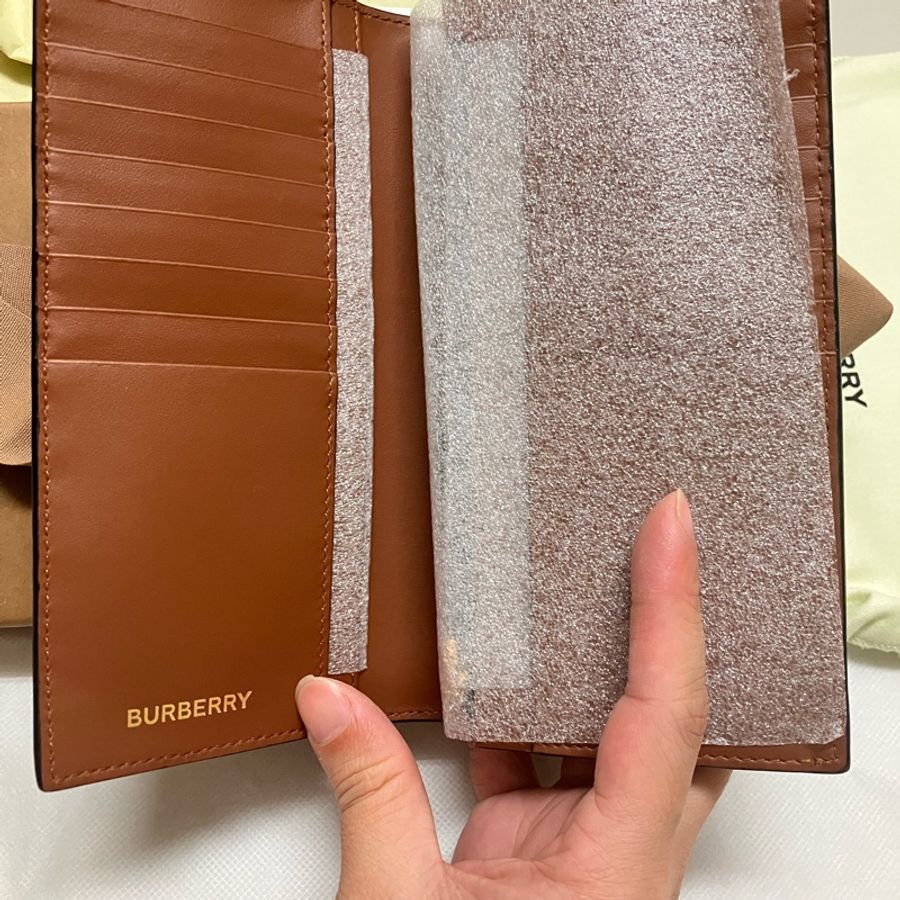 全新台灣官網購入BURBERRY老花長夾-1