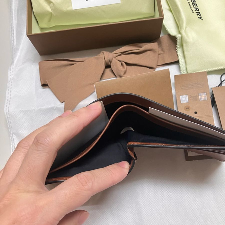 全新台灣官網購入BURBERRY老花短夾-2