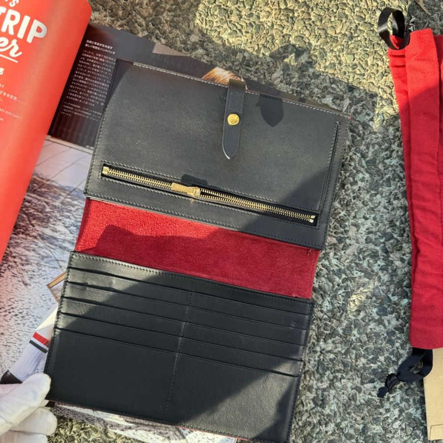 Celine|賽琳酒紅色護照夾皮夾錢包錢夾-18