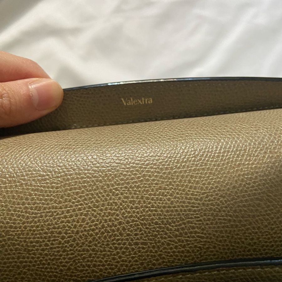 95%新 valextra brera medium 大象灰(缺少肩帶,肩帶不見了‼️)-6