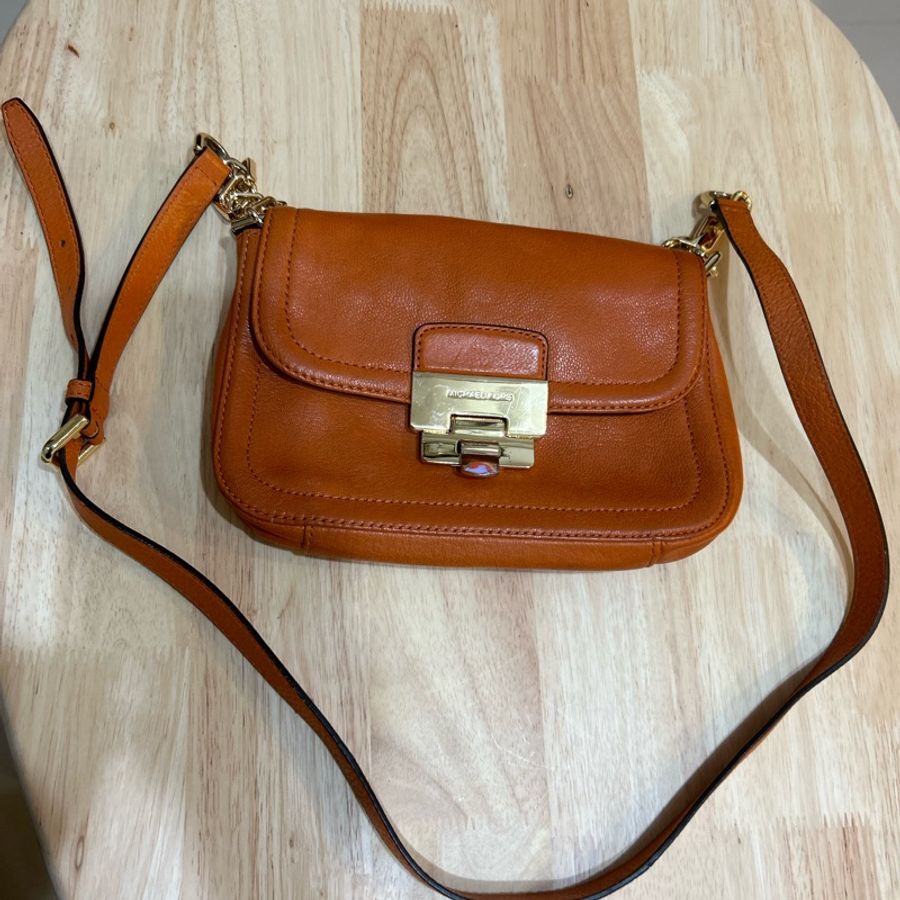 MOCHAEL KORS-0