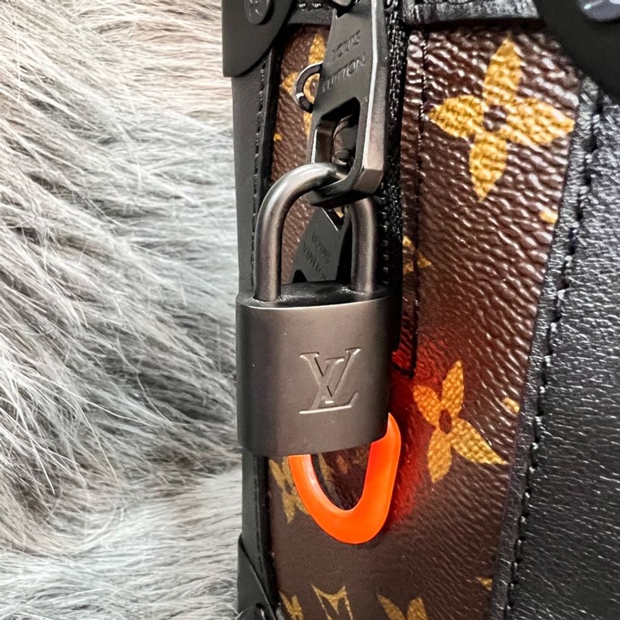 LV M44427 老花 原花 Soft trunk 箱子 軟箱 斜背包 肩背包-22