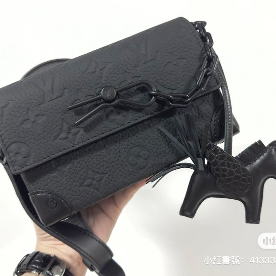 【台灣現貨】HERMES touch PM 鱷魚皮飛馬吊飾 黑-4