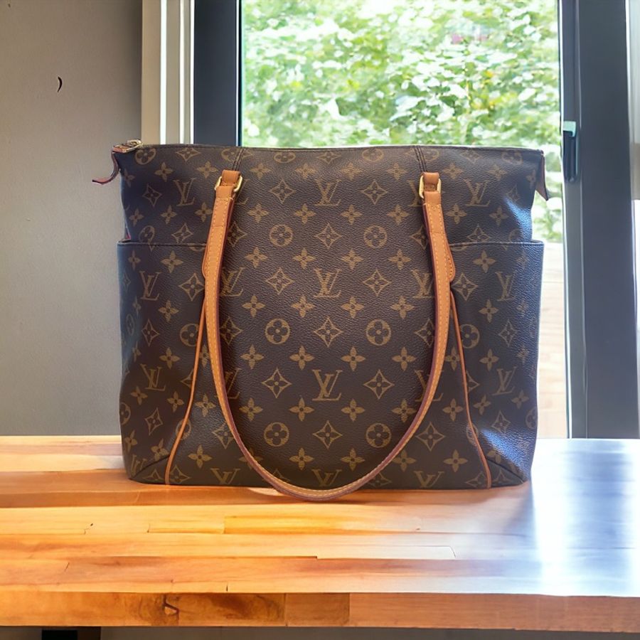 LV托特包。Louis Vuitton M56689原花Totally 雙口袋/拉鍊/肩背包/電腦包-9