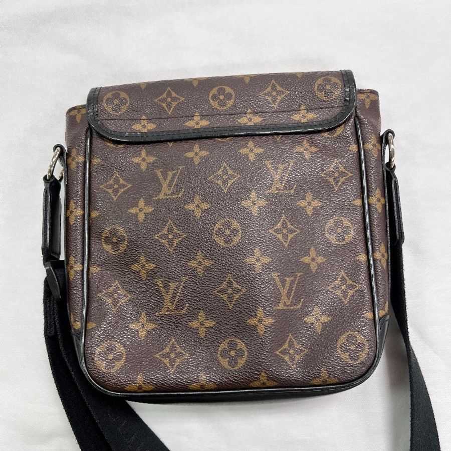 Louis Vuitton LV M56717 District PM Monogram Macassar 郵差包 斜揹 老花 棕色-1