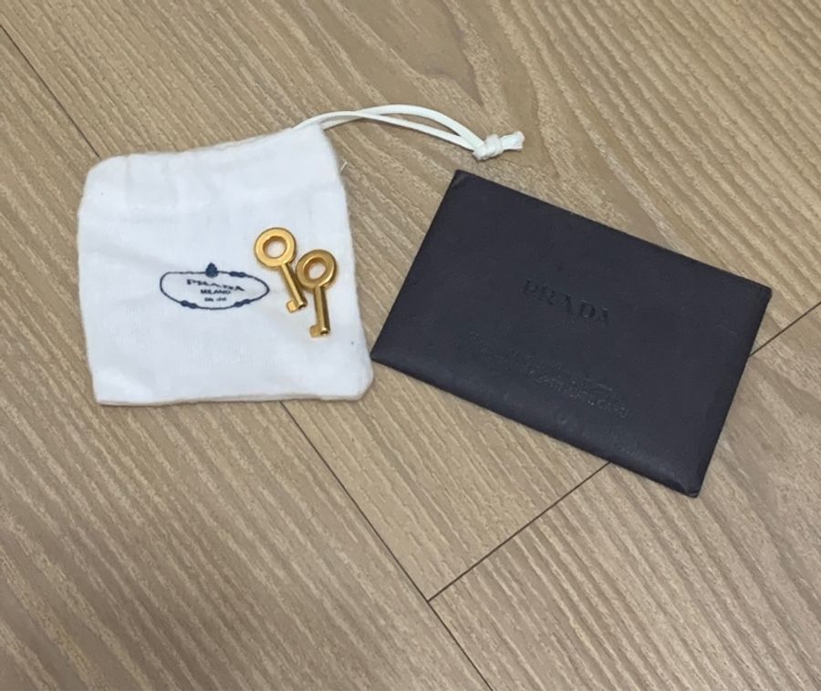 Prada vintage 霧霾藍豬鼻子包包-14