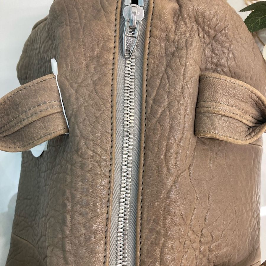 Alexander Wang 亞歷山大王小型鉚釘圓桶包 Rockie Small Grey-13