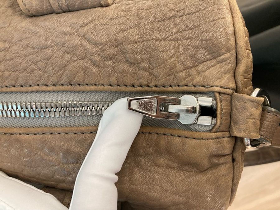 Alexander Wang 亞歷山大王小型鉚釘圓桶包 Rockie Small Grey-14