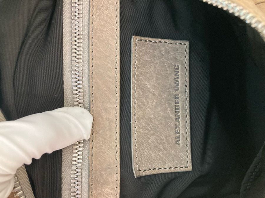 Alexander Wang 亞歷山大王小型鉚釘圓桶包 Rockie Small Grey-15