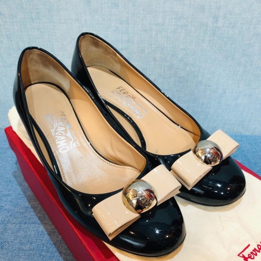 Salvatore Ferragamo 菲拉格慕黑色漆皮跟鞋 Fiammetta 4cm Black-2