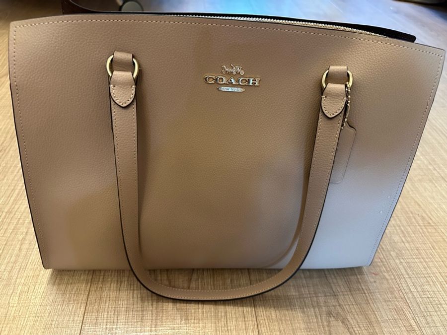全新Coach奶茶色托特包-0
