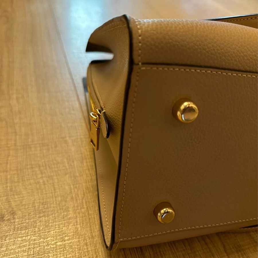全新Coach奶茶色托特包-6