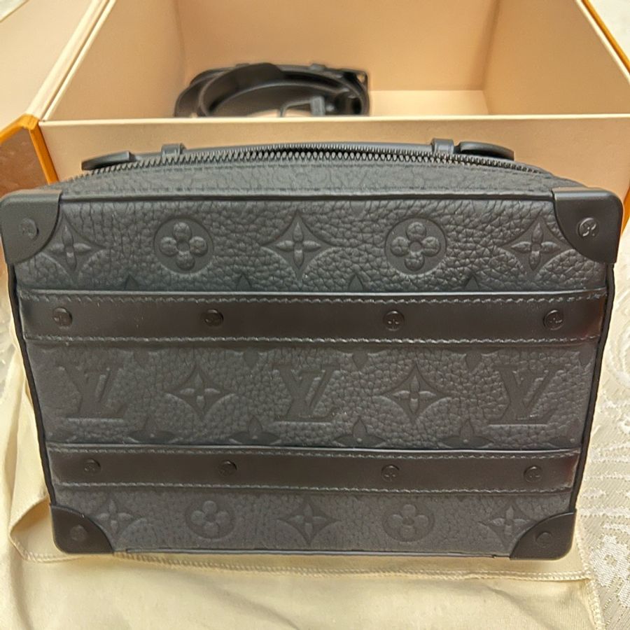 LV 牛皮限量款軟盒包 M59163-9