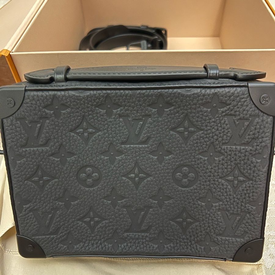 LV 牛皮限量款軟盒包 M59163-10