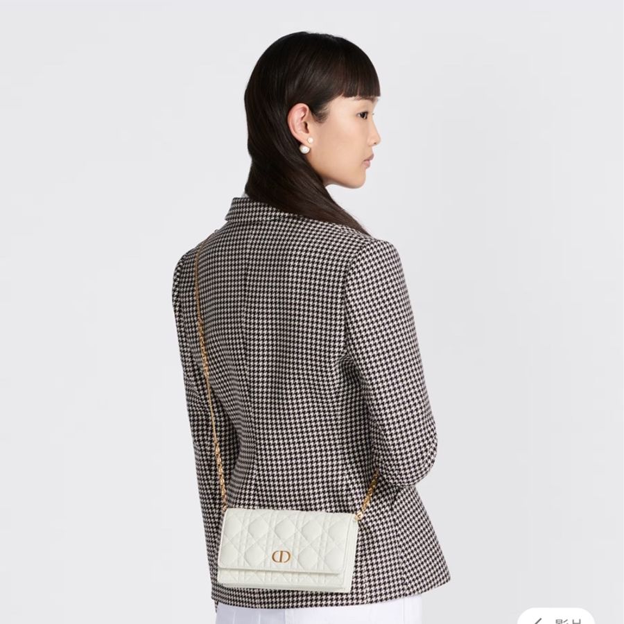 Dior Caro 小袋 奶白色柔軟 Cannage 藤格紋圖案小牛皮 編號: S5134UWHC_M030-0