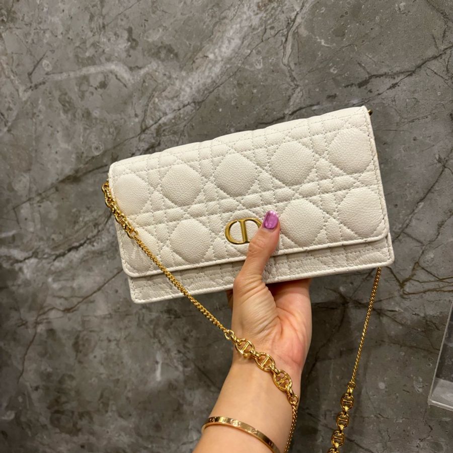 Dior Caro 小袋 奶白色柔軟 Cannage 藤格紋圖案小牛皮 編號: S5134UWHC_M030-2
