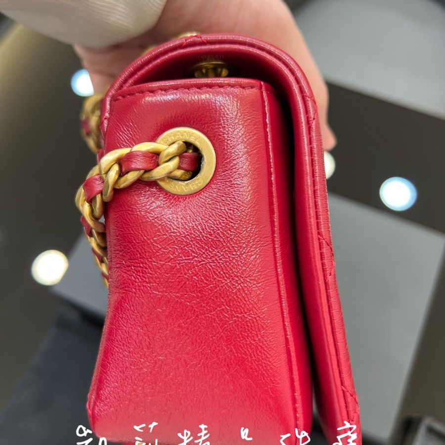香奈兒WOC小羊皮金扣-5