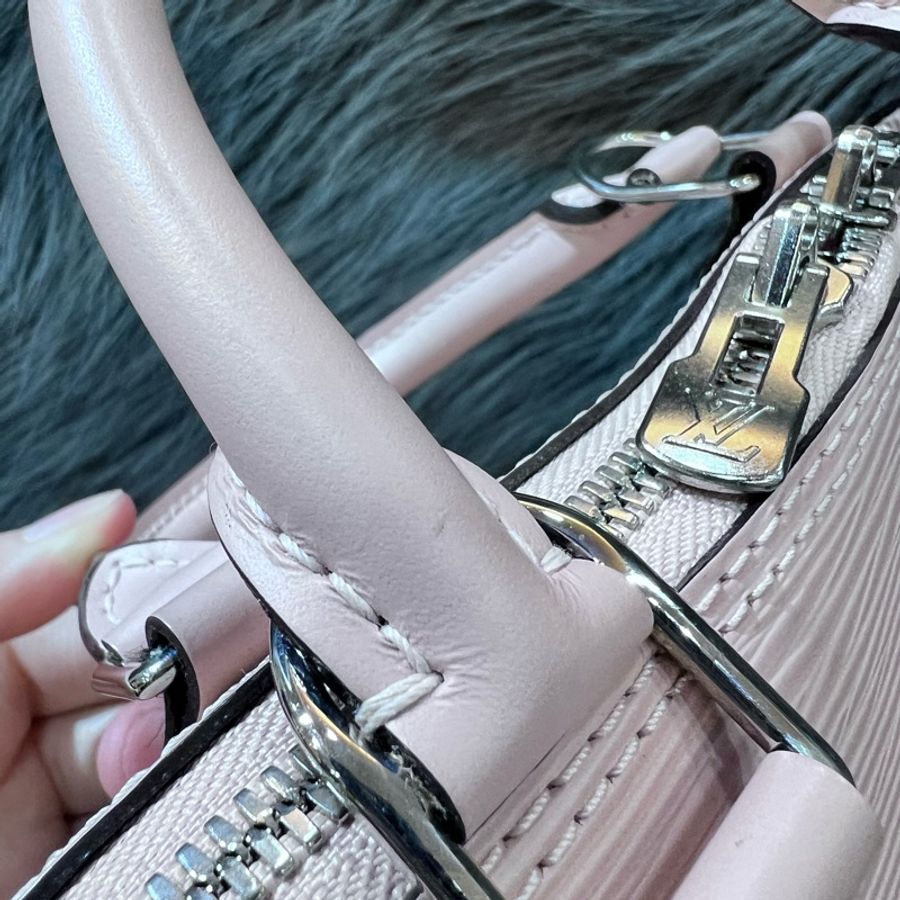 LV M41155 淡粉色 粉膚色 Epi皮 水波紋 銀釦 Alma 手提包 貝殼包 扇貝包-16