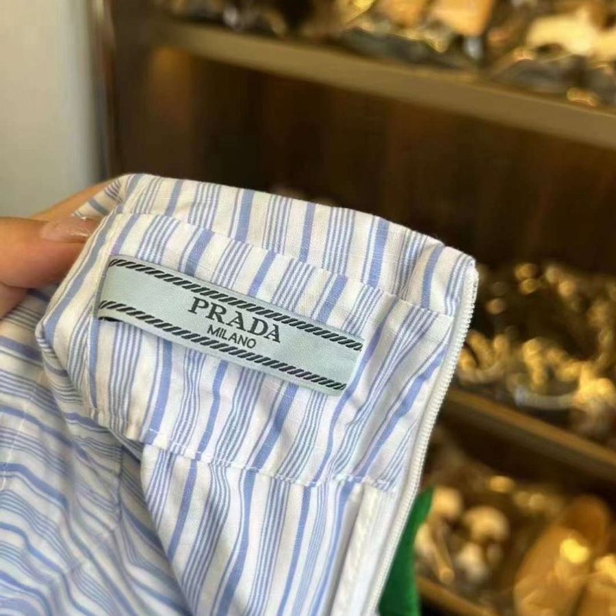 PRADA無袖T 尺寸40碼 非常新-2