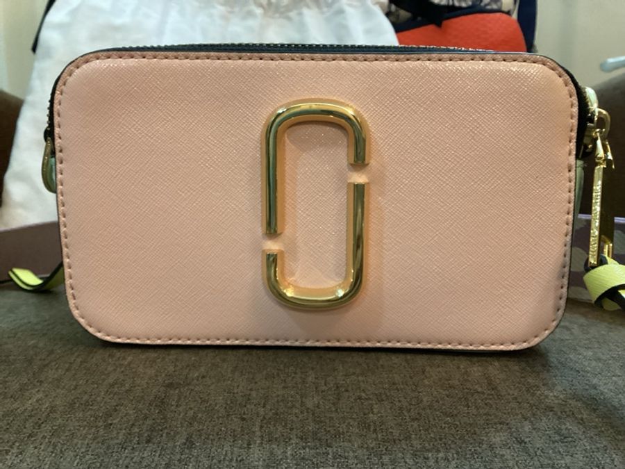 MARC JACOBS 防刮撞色雙層相機包-1