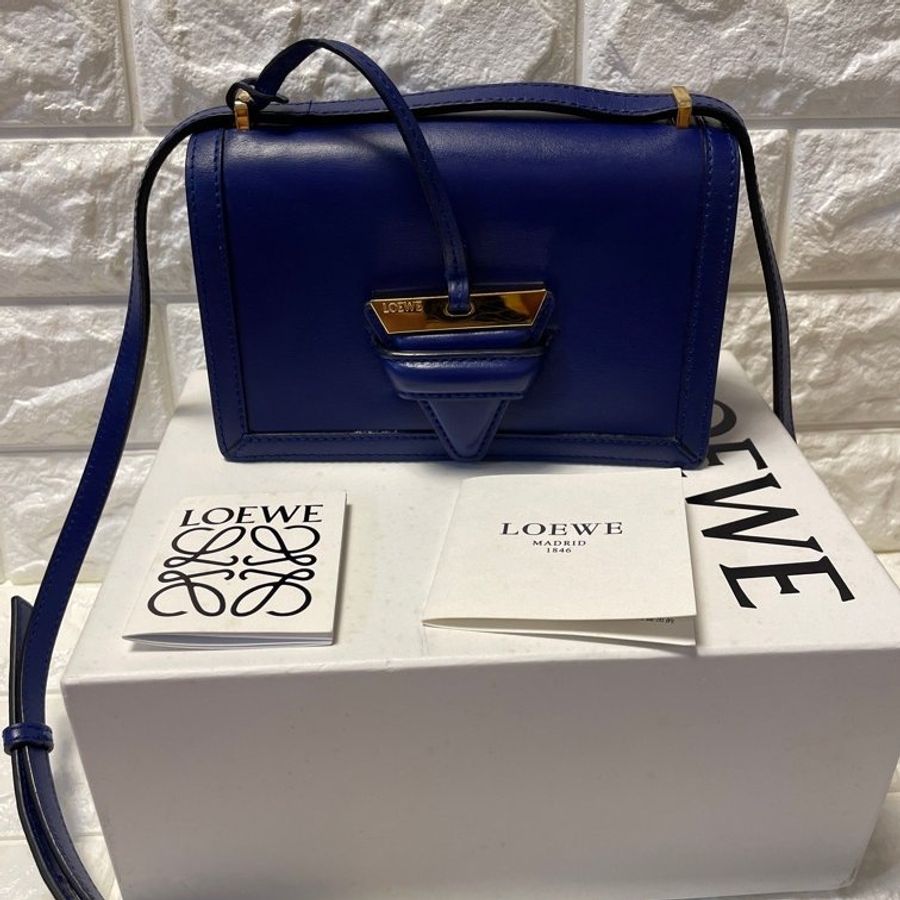 Loewe BARCELONA LEATHER CROSSBODY BAG-0