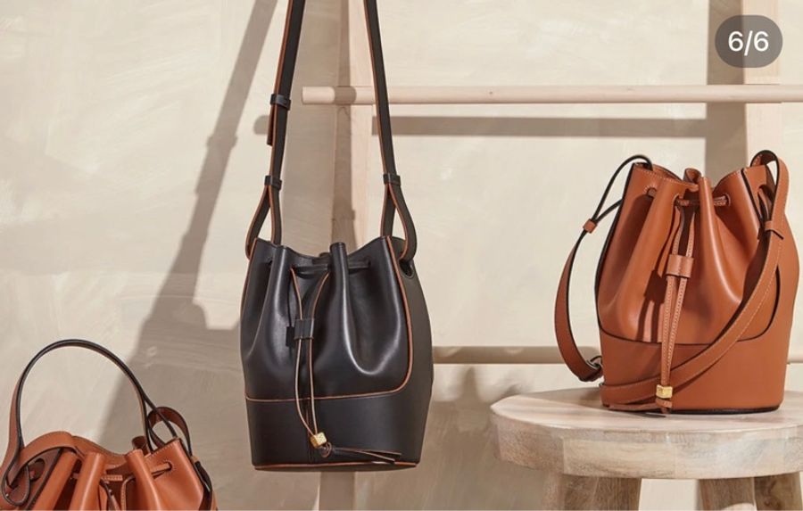 LOEWE Balloon 牛皮小型束口斜背氣球水桶包(黑色)-19
