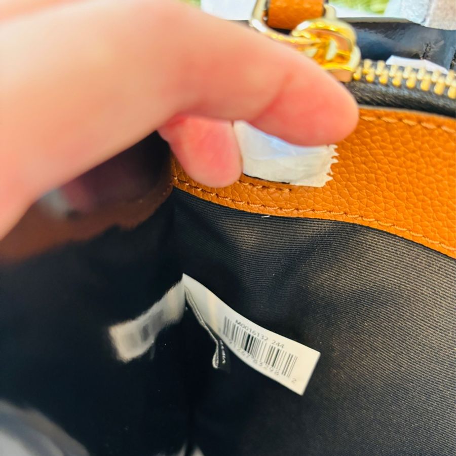 全新正品MARC JACOBS 鎖頭吊飾拼色/牛皮斜挎托特包/手提包/白黑拼接/學院風/時尚百搭(看圖看內文)-4