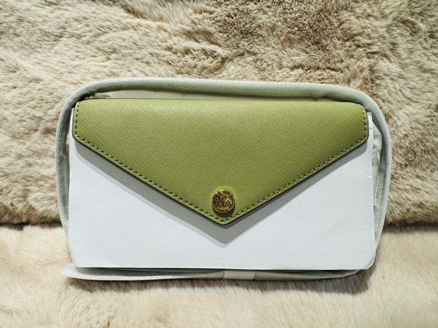 Michael Kors 防刮皮革 信封式鏈條包WOC-0