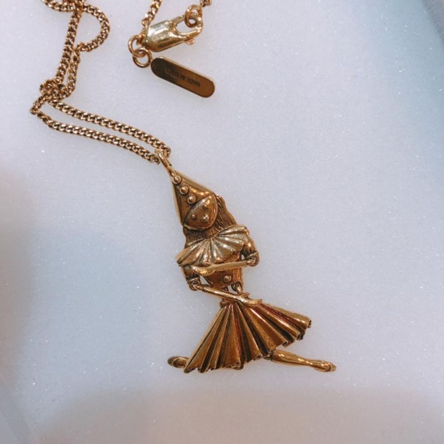 CHLOE DOLLY PENDANTS NECKLACE GOLD-2