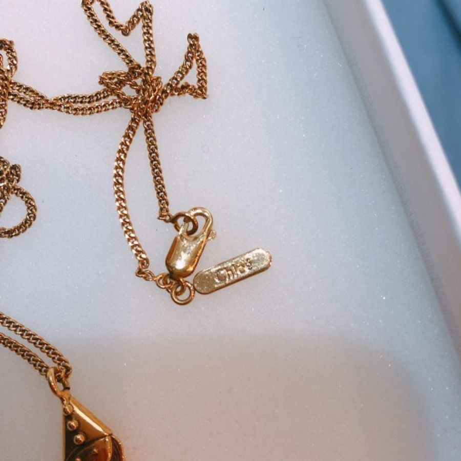 CHLOE DOLLY PENDANTS NECKLACE GOLD-3