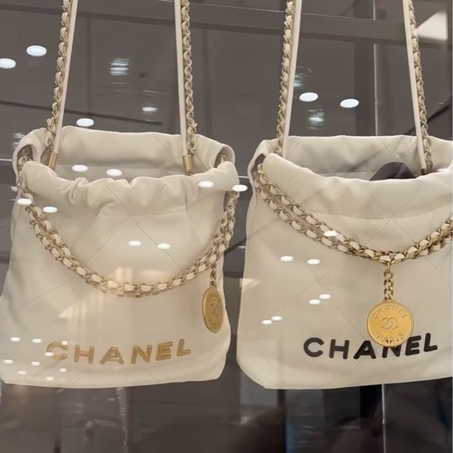 Chanel 全新 第一手 全網最低 急售 未使用 純白 黑字 22mini bag-4