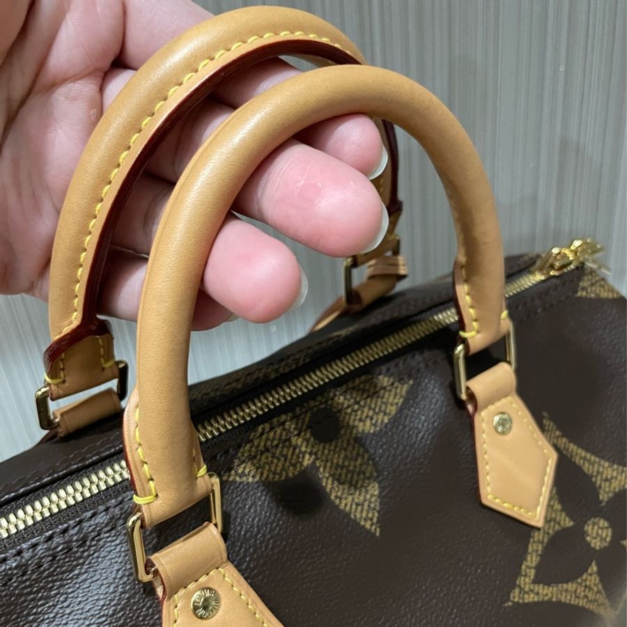 LV M44602 speedy 30 giant 大花Logo 限量波士頓肩背斜背包-6