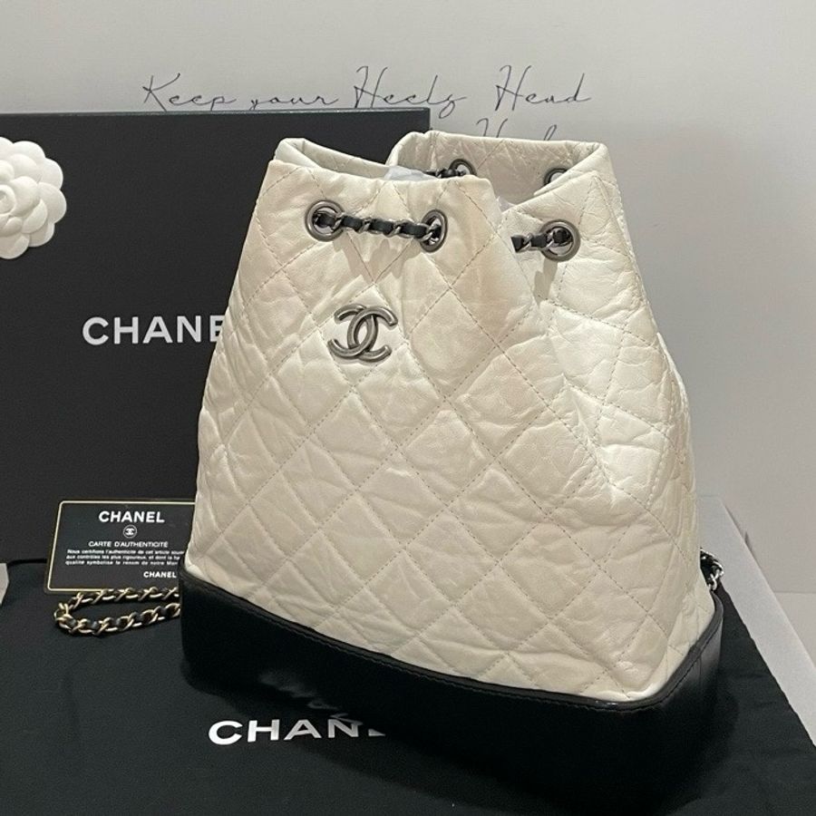 Chanel gabrielle backpack黑白-4