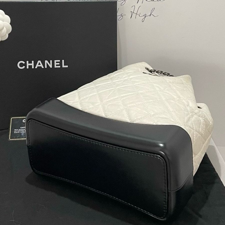 Chanel gabrielle backpack黑白-5