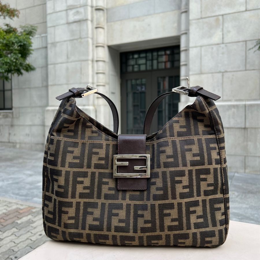 【FENDI】老花手提包-0