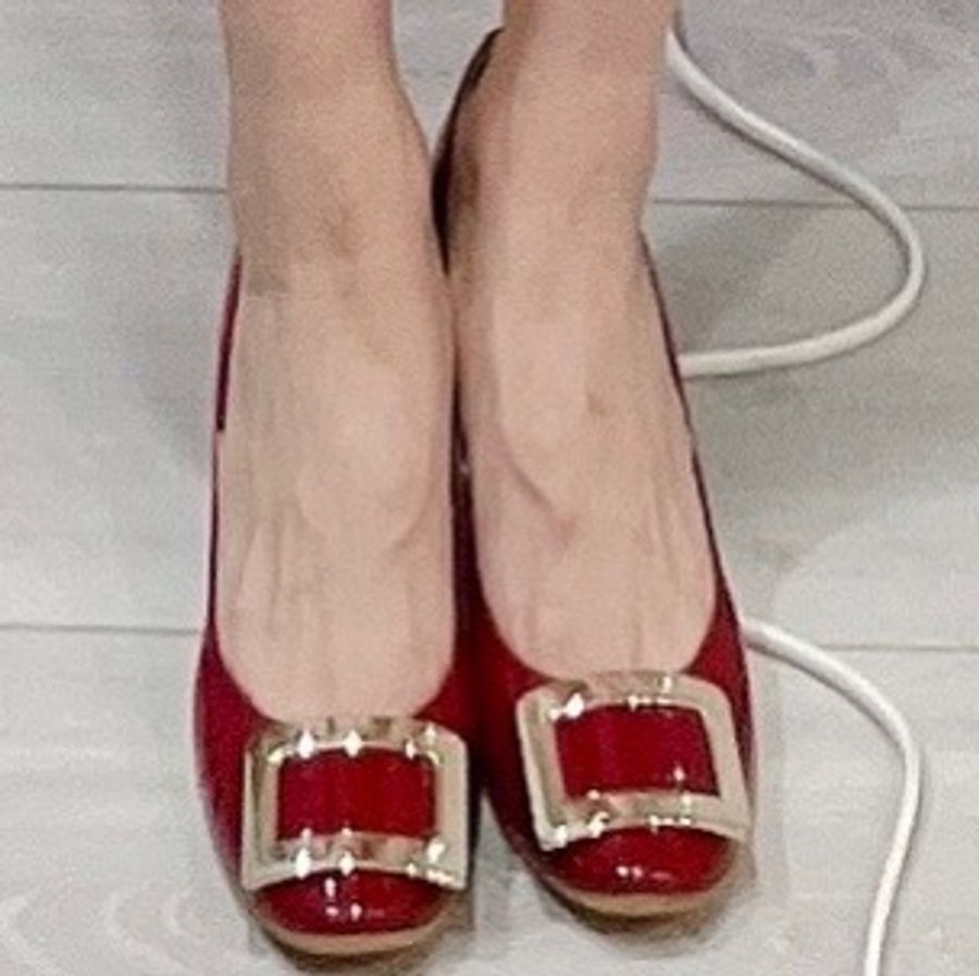 法國鞋王RV roger vivier經典方框紅色漆皮高跟鞋👠-12