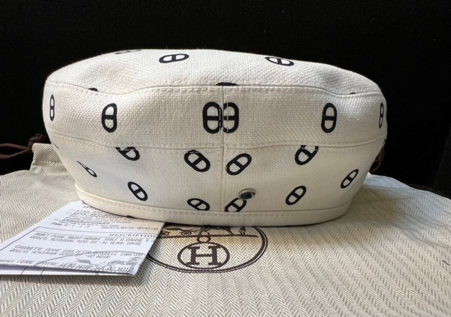 Hermes 愛馬仕 白色小豬鼻蓓蕾帽-1