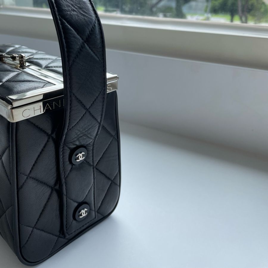 ［Vintage CHANEL］復古手提牛奶盒-1