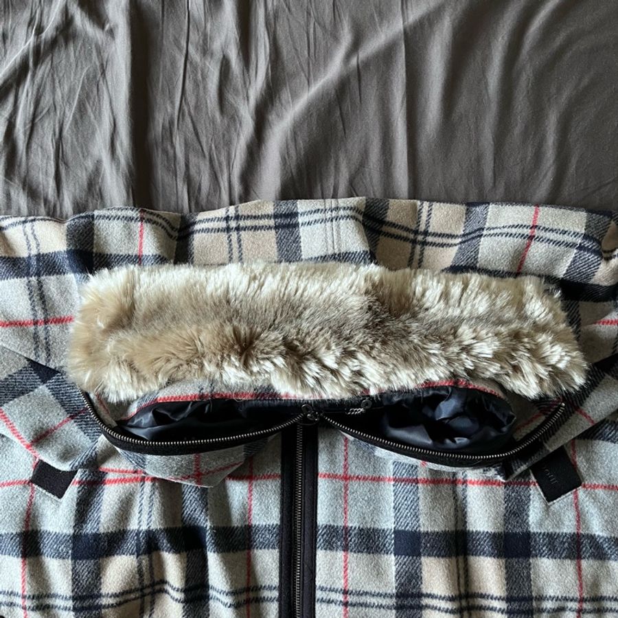 Barbour格紋斗篷-4