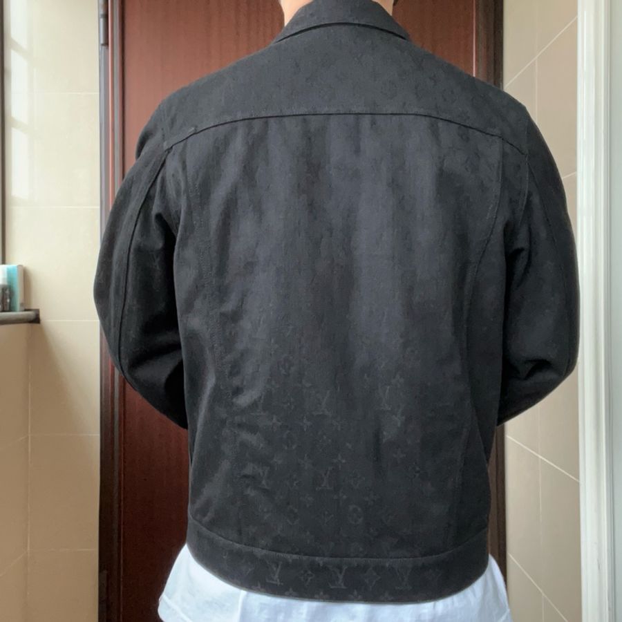 Louis Vuitton 黑色DNA掛牌牛仔外套 48號-9