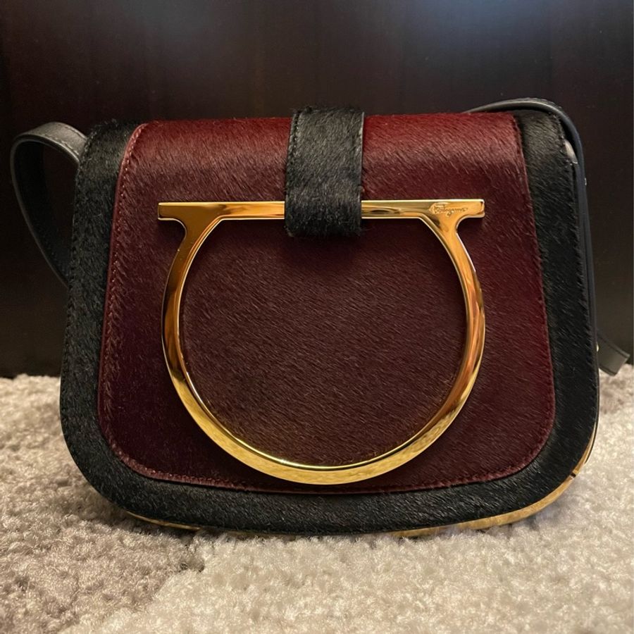 Ferragamo mini 斜背包-0