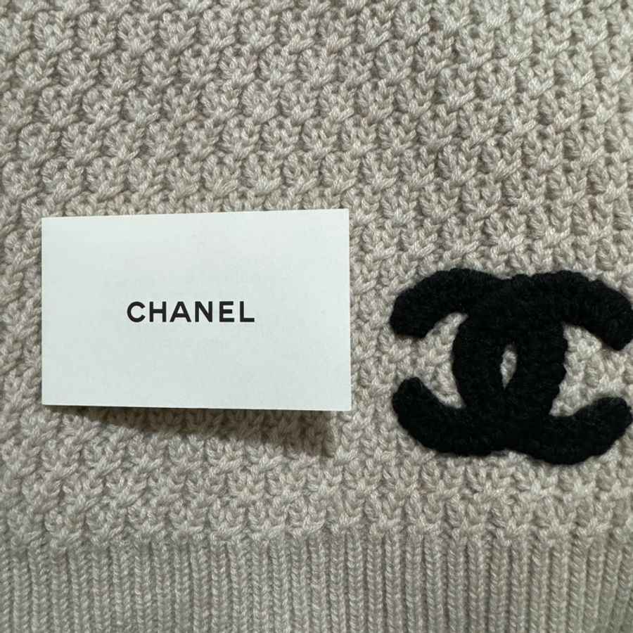CHANEL beige色雙C圍巾-12